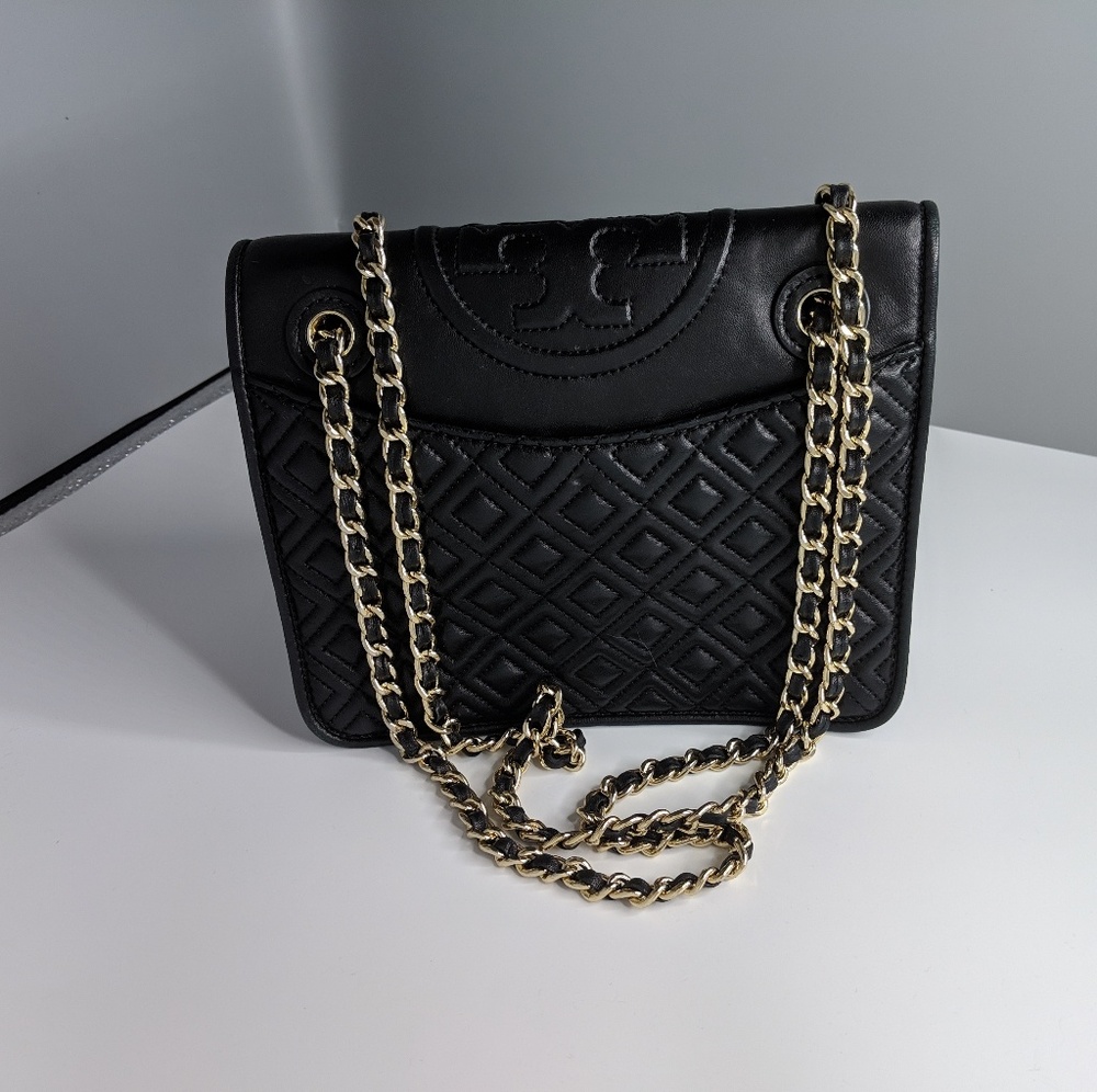 Tory burch fleming quilted black leather crossbody